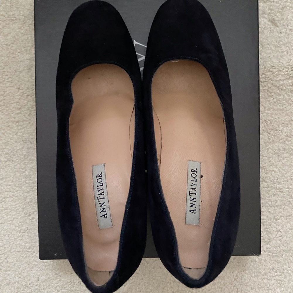 Ann Taylor platform heels Navy